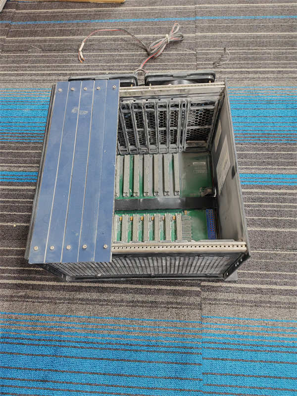 GE IC698CHS009A